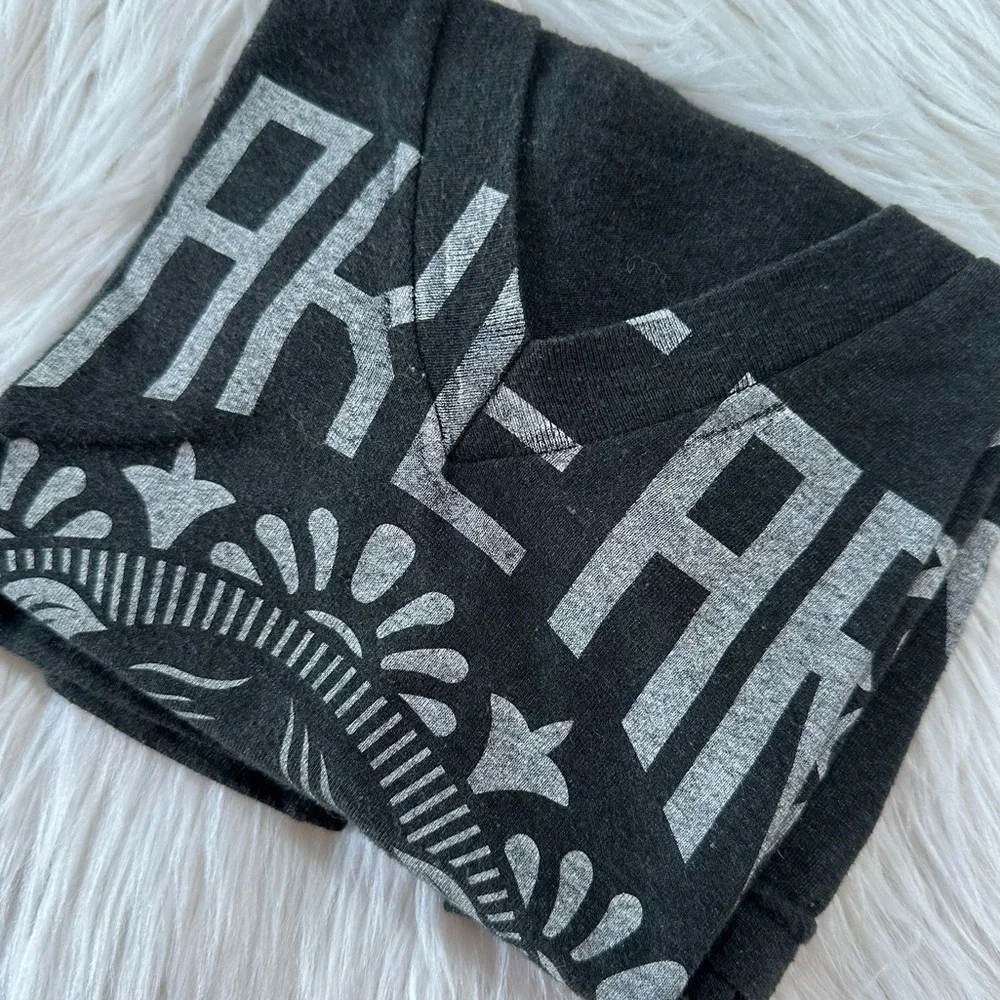 Obey • Make Art Not War Art Nouveau Deep V Neck - Picture 9 of 10